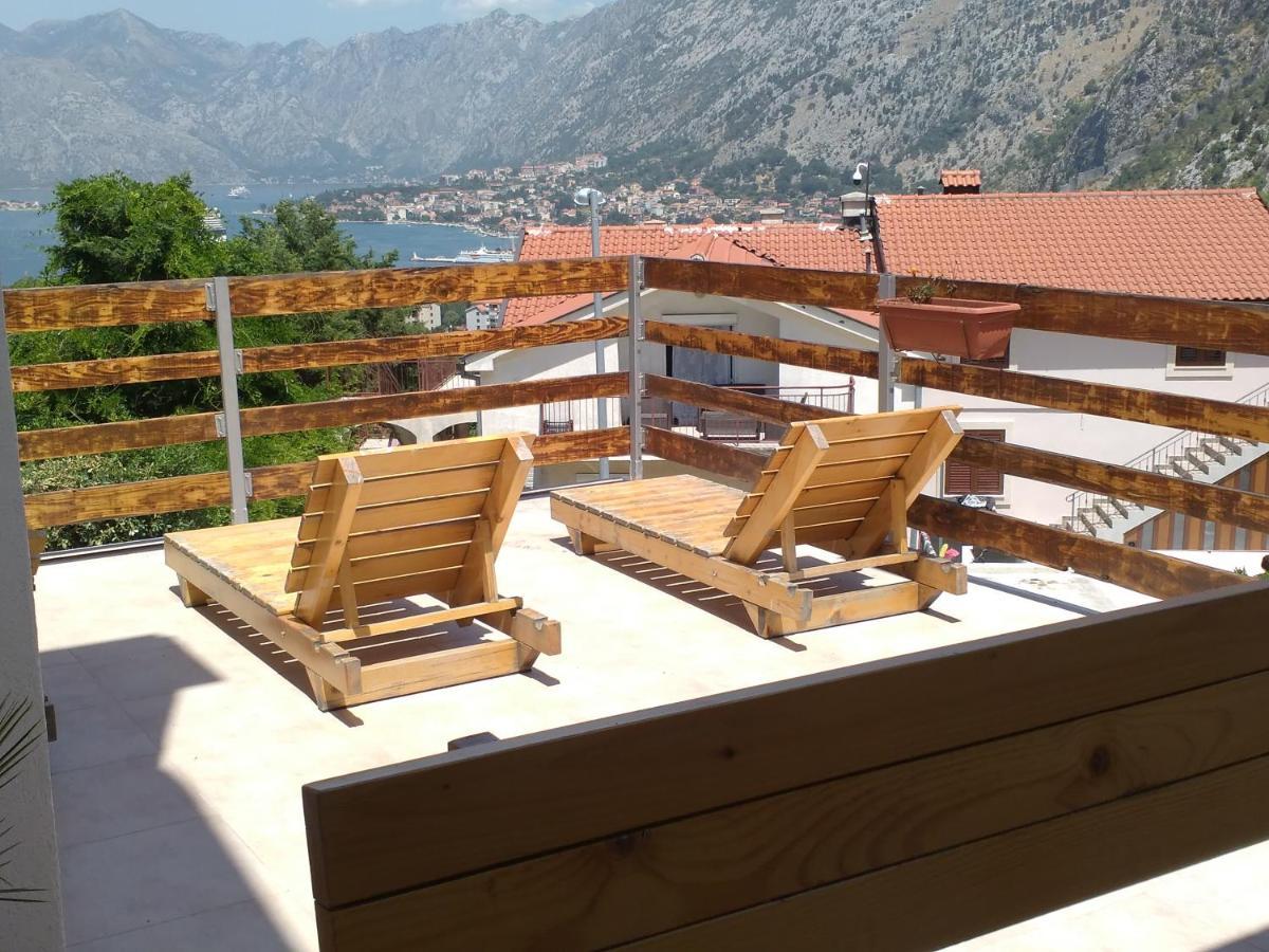 Apartments Gogo Kotor Bagian luar foto