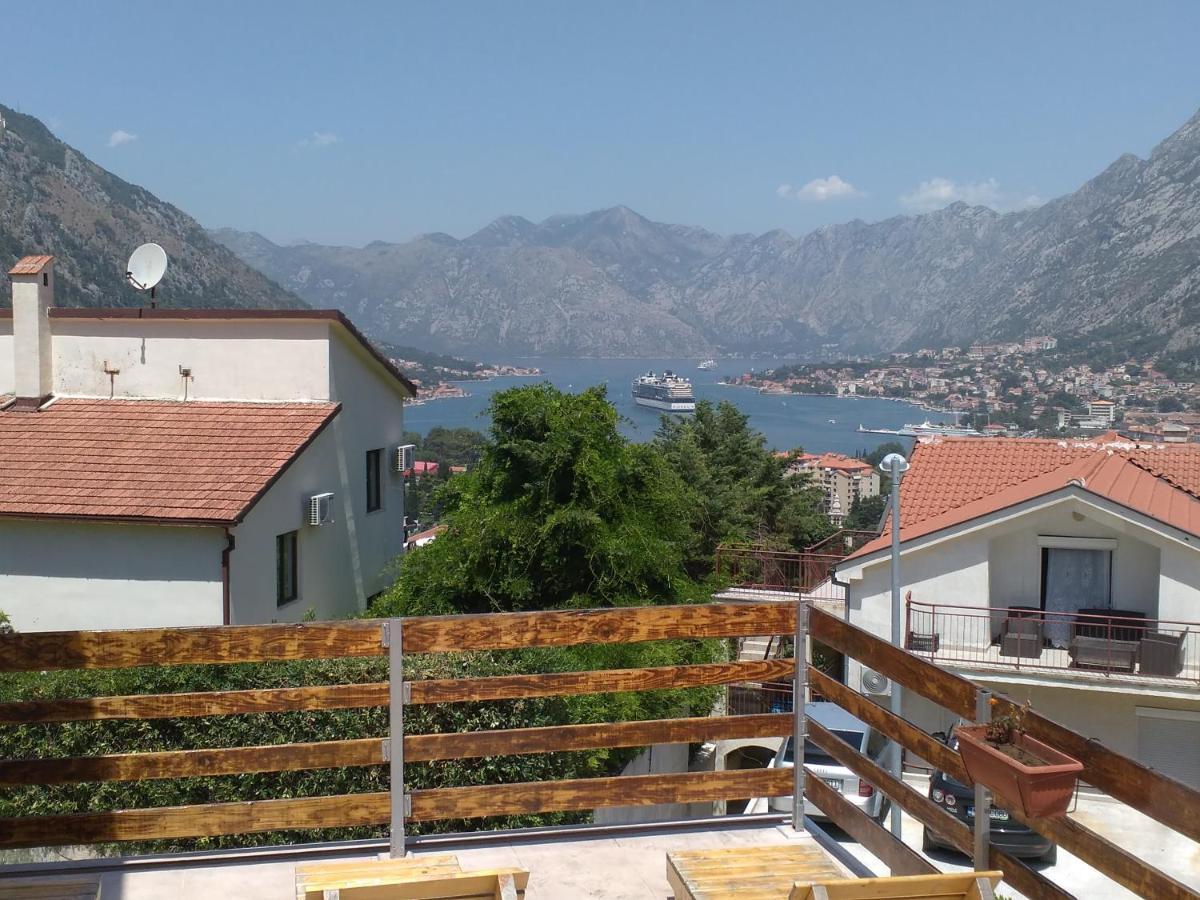 Apartments Gogo Kotor Bagian luar foto