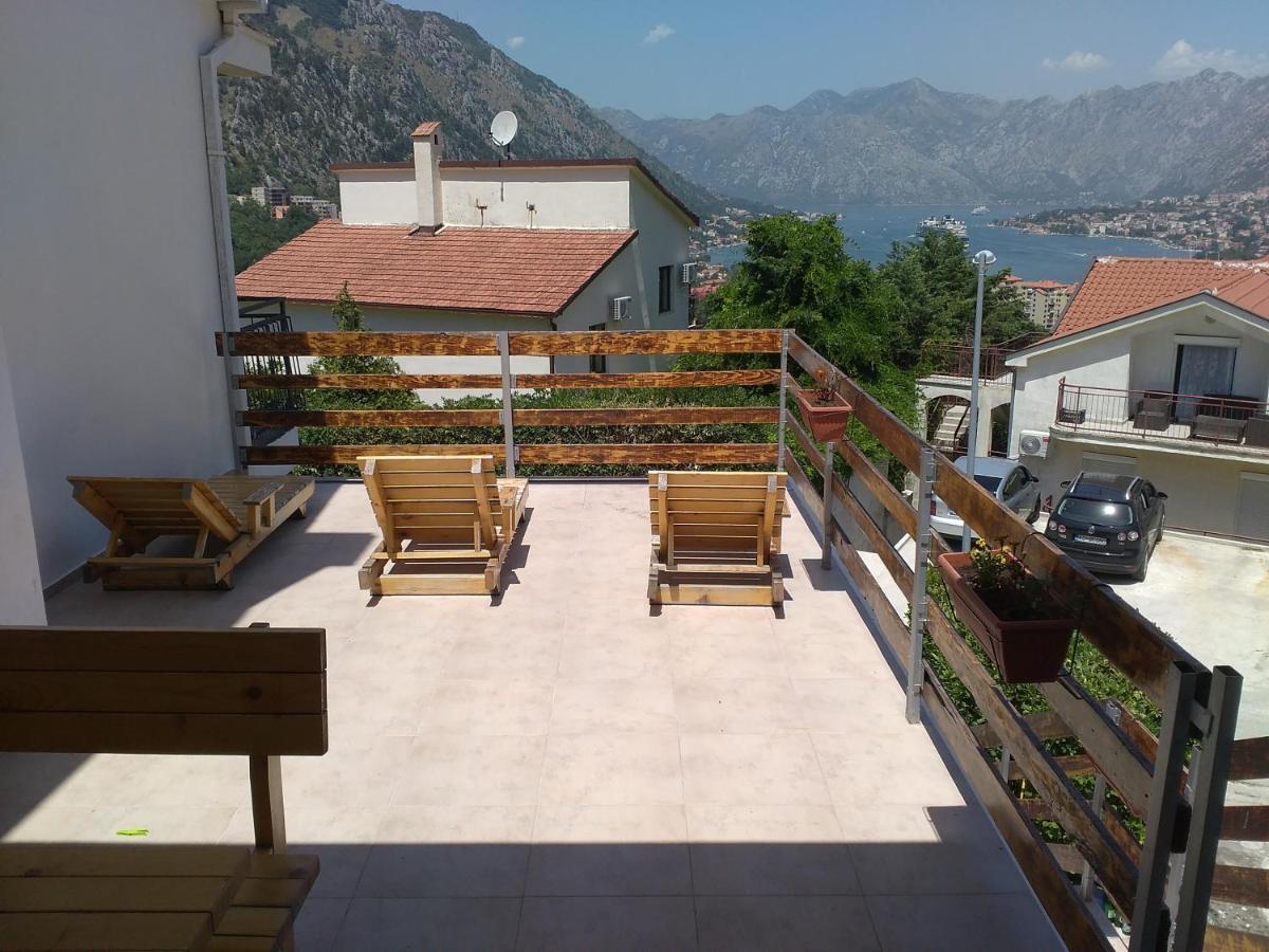 Apartments Gogo Kotor Bagian luar foto